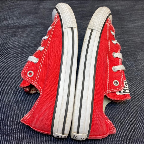 Converse All Star Low - Red Canvas / White Details - Youth size 3 - Picture 5 of 16